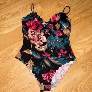 Floral Print Bodysuit bundle 4 items for $20